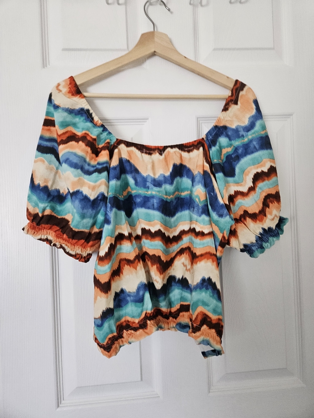 Women’s Off-Shoulder Wave Print Top in Teal & Orange Made In Canada Qc